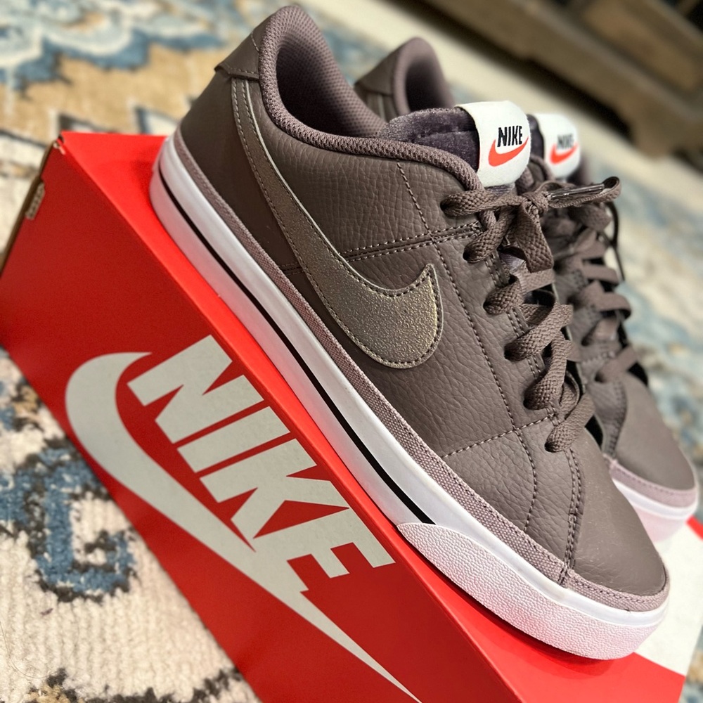 Women’s Nike Court Legacy